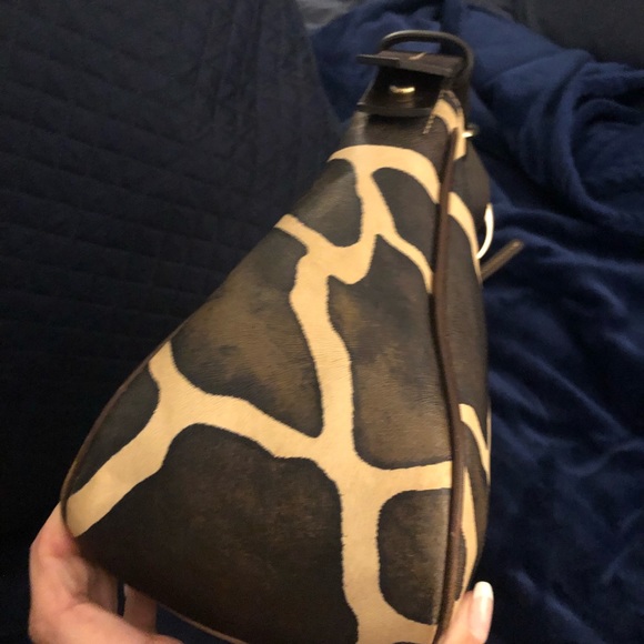 Dooney & Bourke Giraffe Print Handbag Purse with Matching Wallet - Picture 5 of 15